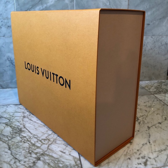 SOLD🧡Louis Vuitton XL Magnetic Gift Box Empty🧡 - Picture 4 of 12
